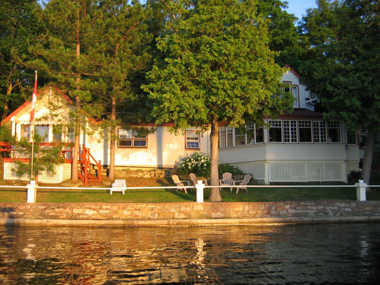 Cooler Smarts: How to Safely Transport and Store Food at Your Cottage